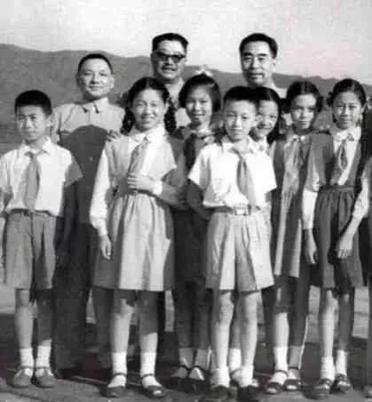 第四期：30张被大多数60后遗忘的珍贵老照片，你还记得它们吗？