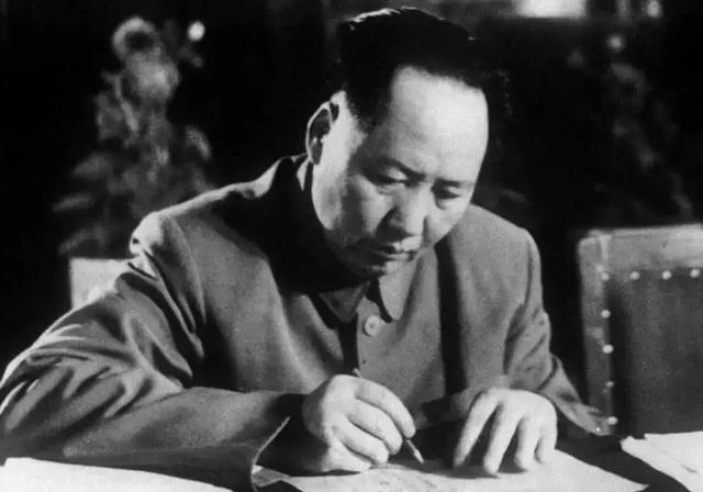 1945年，毛泽民女儿看望伯伯时提出一请求，毛主席：我支持