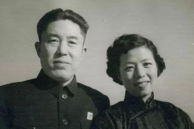 1950年，郑洞国想回家种地，周总理大惊：你是起义将领，怎能种地
