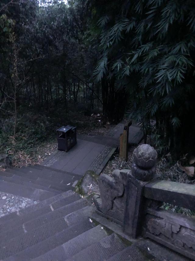 一不小心又成了夜遊~周末街子古鎮康道徒步到光嚴禅院~腳都走麻了