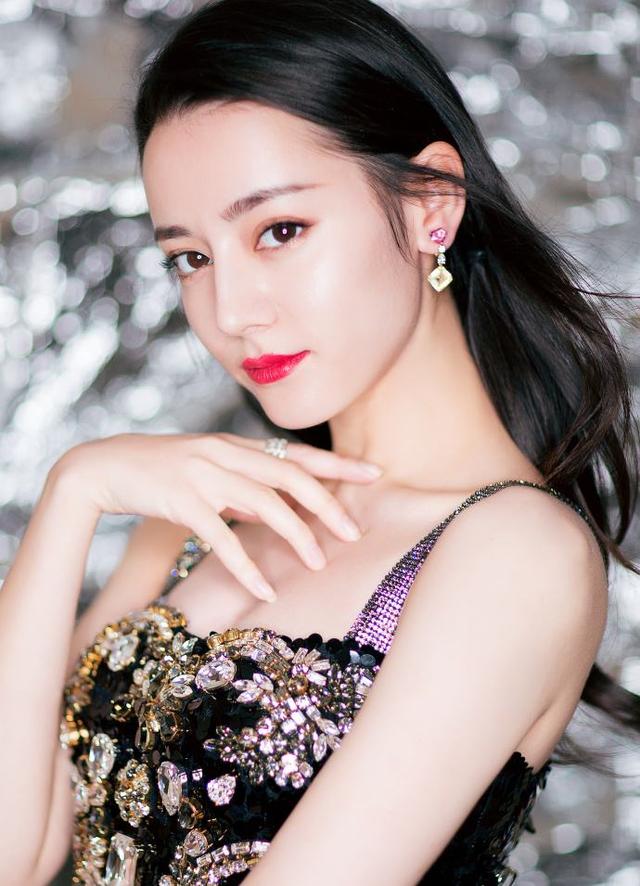 92年出生的女明星(92年出生的女明星最红)-天晟网