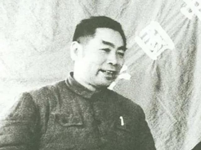 1948年，一位老者塞给周恩来一张字条：先武攻天津，后文取北平