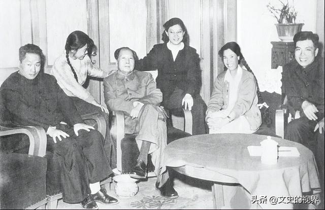 2007年毛岸青在北京逝世，病逝前嘱咐毛新宇：我要和妈妈葬在一起