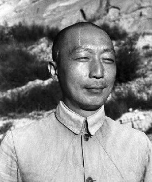 1949年，北平两个警卫营突然兵变，目标是在香山办公的毛主席