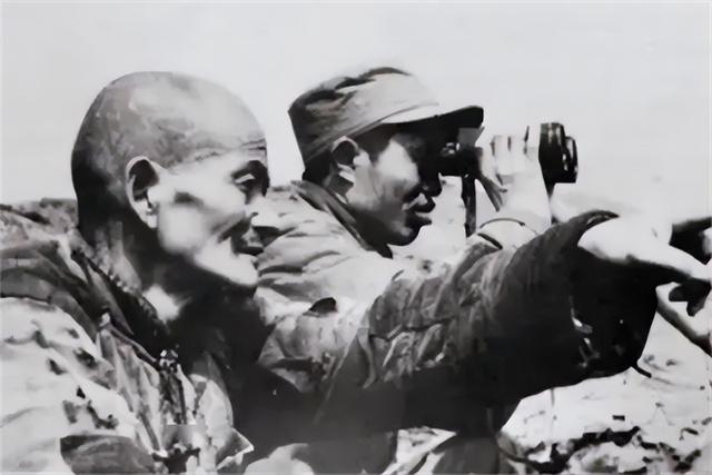 1949年，一个不识字的老汉买报纸，导致戴笠的儿子在浙江暴露