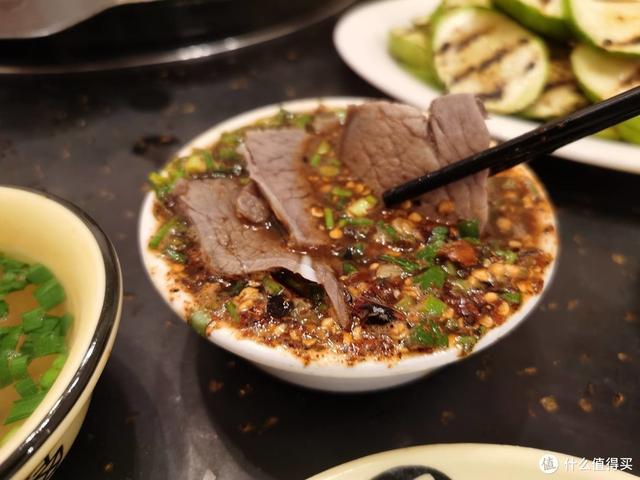 旅行就要邊走邊吃：舌尖上的昆明，盤點我在昆明吃到的各種美食