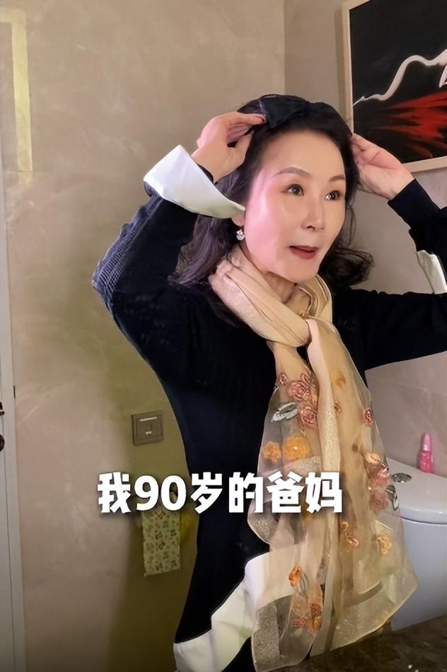 雪瑞姑姑：“冻龄奶奶”走红网络，抖音第一富婆，62岁活成18模样