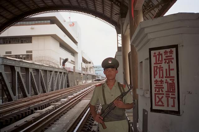 钱学森归国前收到电报：中途切勿下船，50年后才知发报人真实身份