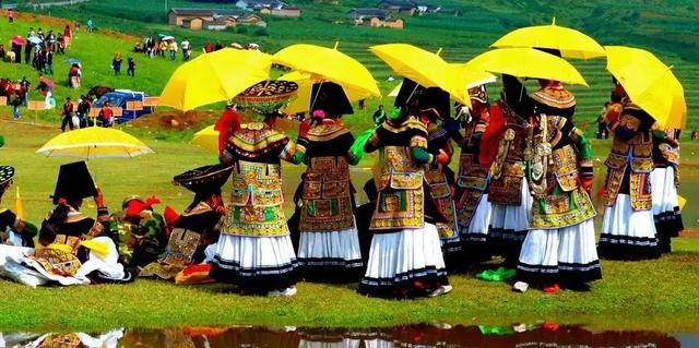 和彝族女孩交往要注意什么问题,和彝族女孩交往要注意什么问题吗