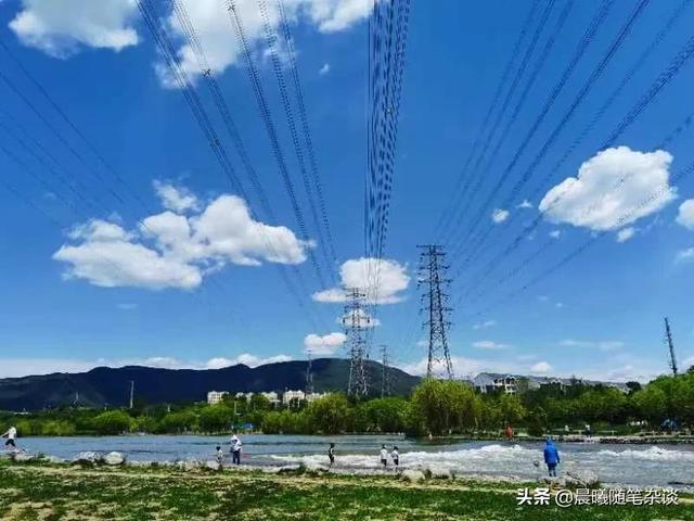 山止川行赋予晴空万里，你是我心中的万里晴空
