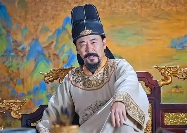 赵匡胤为什么能“黄袍加身”成功？一个文臣的叛变是关键
