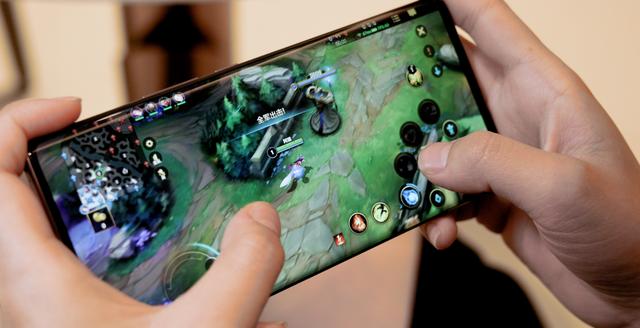 中邮通信出品，Hi nova9 Pro评测，100瓦快充是什么体验？