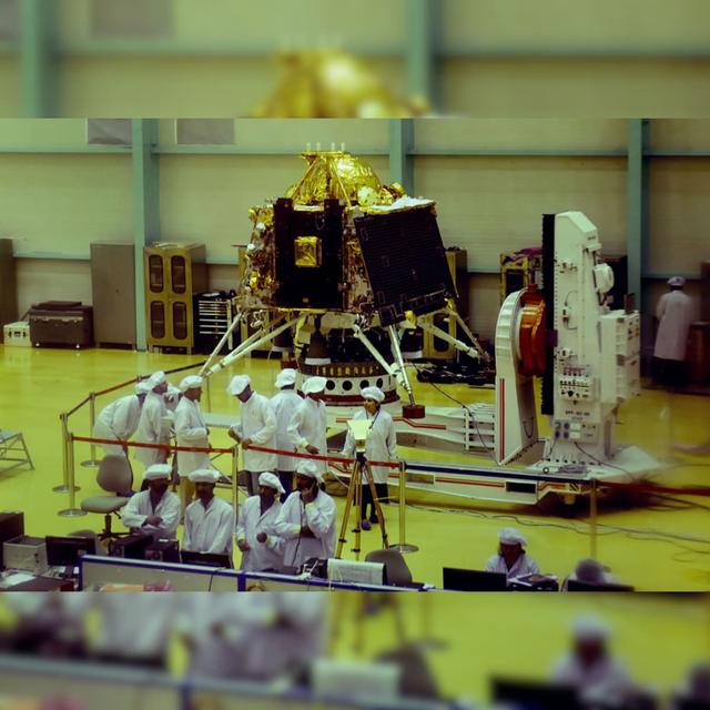 拿什么和中国比？印度月船二号失控坠毁月球！莫迪：成功95%
