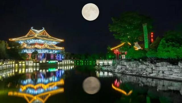「原创诗词」阎厹 | 读书惜误芳菲事 有限年华梦里珍（诗词20首）