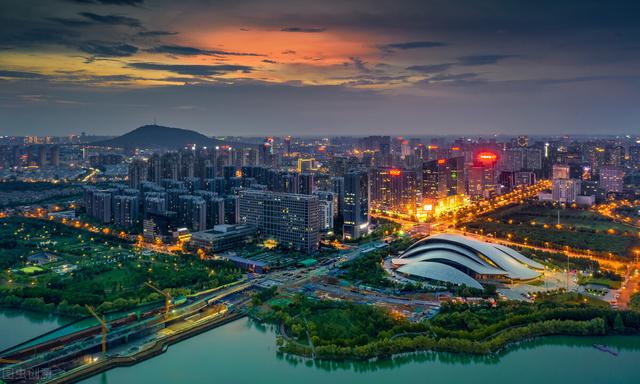 中国31个省市区重点产业布局