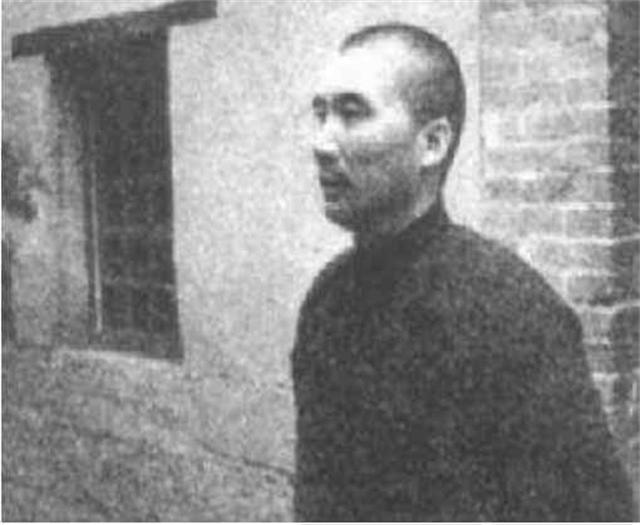 一群国民党败将，在监狱里分析淮海战役失败原因，最终达成了共识