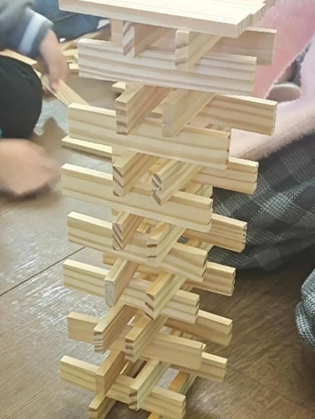 诺亚舟庆安小哈佛幼儿园中一班 · 快乐那么多，我都留住了