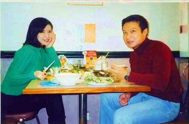 同母不同命，都在娱乐圈里混，差别咋这么大？