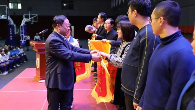 高考倒计时100天！长春这7所高中百日誓师大会现场曝光