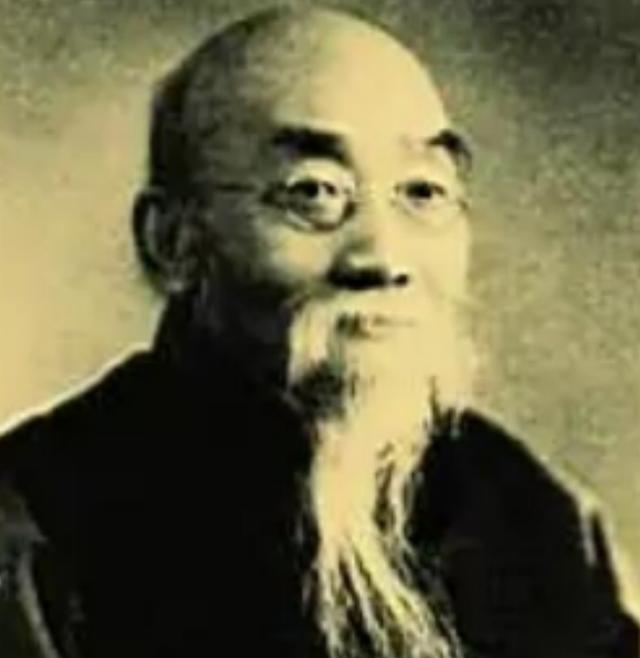 1962年，一封讣告送到中南海，毛泽东含泪：寄500，与我夫人同穴