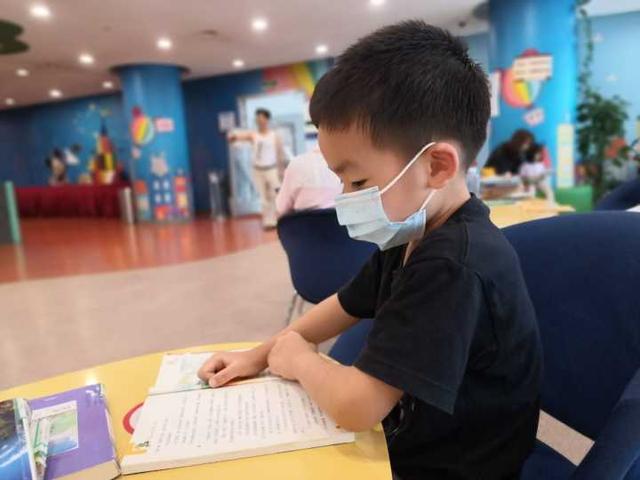 教你花式提问技巧，帮助幼儿园小朋友理解“什么是爱？”