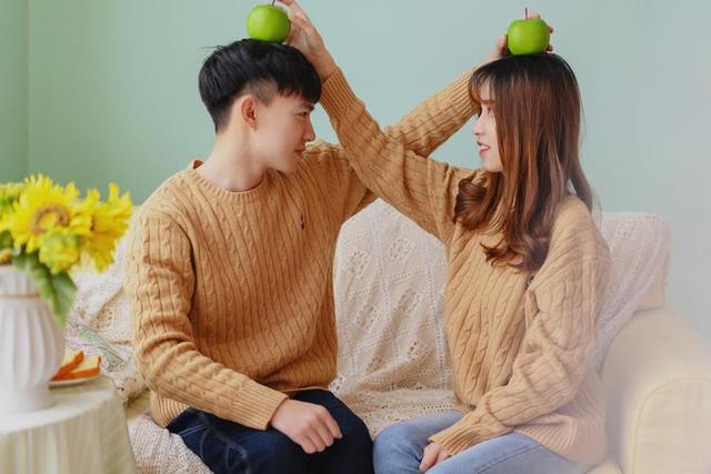 [云端紫罗兰渠道]，如何在微信开情侣空间