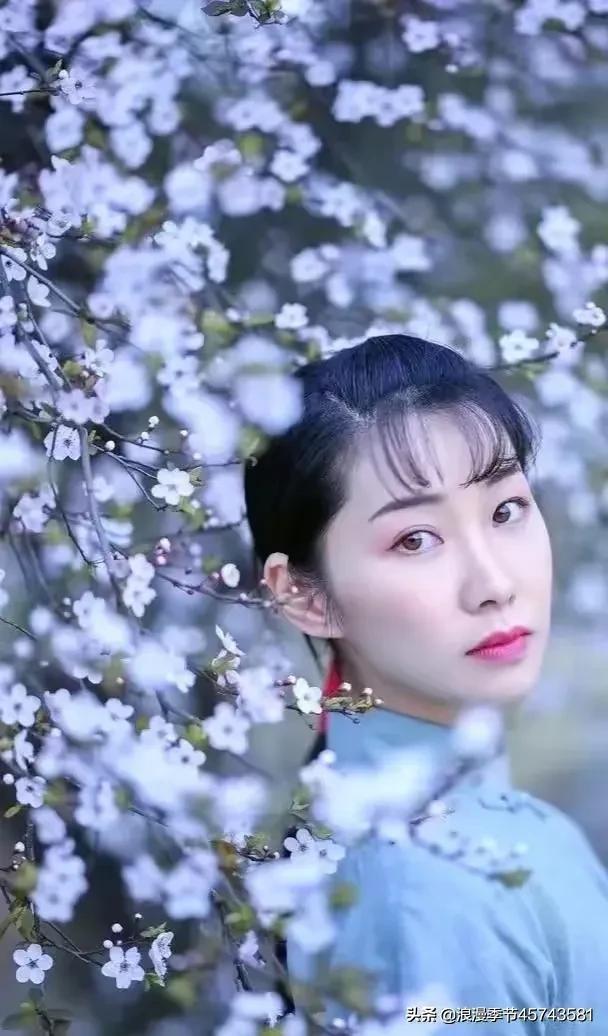 风吹过，留下一路花香，醉了流年，惊艳了时光！「散文」