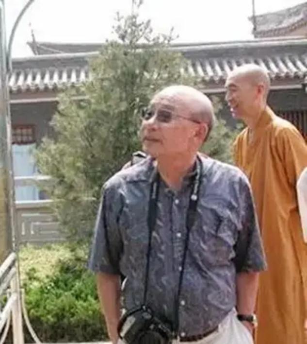 1994年张学良唯一活着的儿子回国，飞机上请人照顾：64岁不会汉语