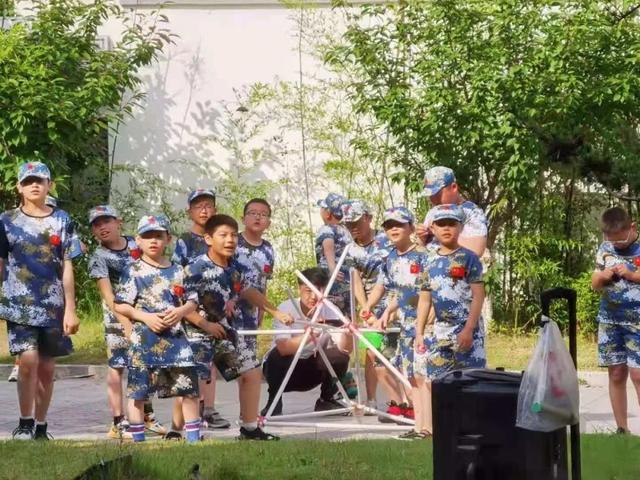 问题少年心理成长军事化管理学校(管理问题少年的学校)(图19)