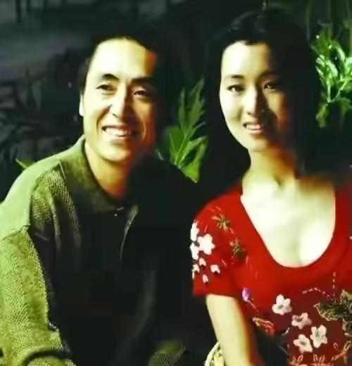心疼张艺谋被批，晒儿子考进耶鲁被嘲，陈婷：嫁张艺谋错在哪？