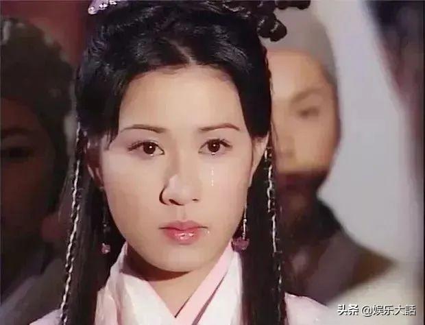 求别再硬演周芷若了！有人出尘脱俗，有人却噘嘴瞪眼“毁经典”
