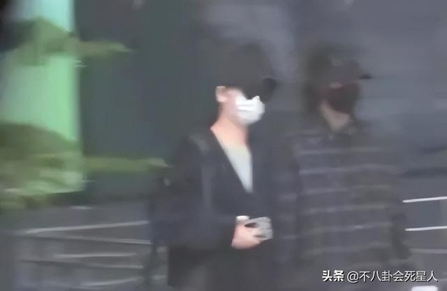 一天6个瓜，承认生子，发文怼人，偷税漏税，喜怒哀乐全有了