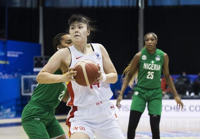 WNBA球队再向女篮中锋李月汝抛橄榄枝，能否成行短时间内难有定论