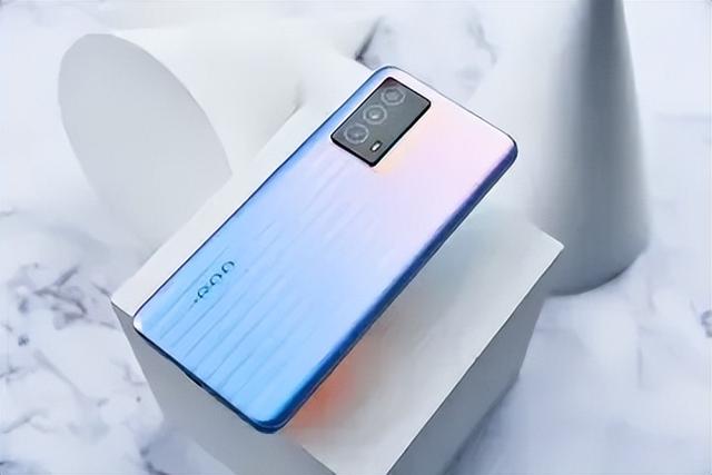 三款千元机爆料，红米Note12系列辨识度高，OPPO、iQOO配置曝光