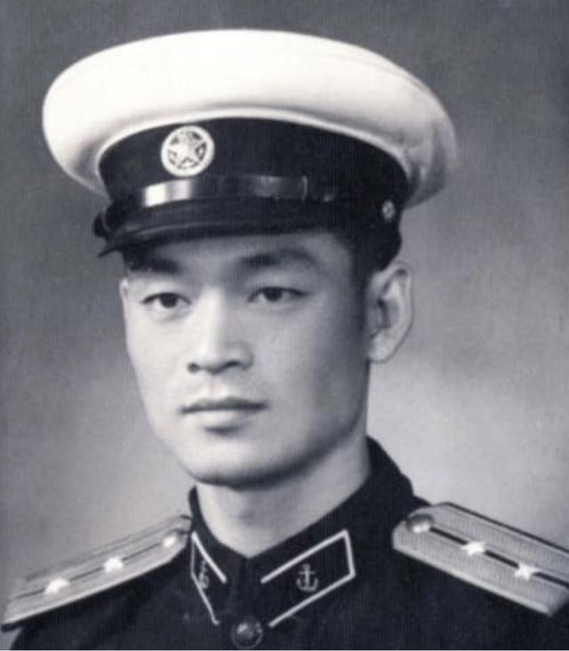 1985年，许世友逝世4天后，邓小平批复丧事报告，提出五不准原则