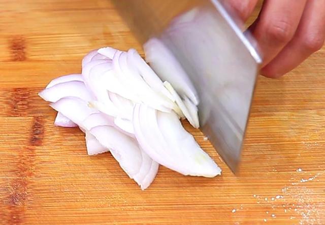 强烈建议中老年人：如果不差钱，常吃6种食物，强过天天吃保健品