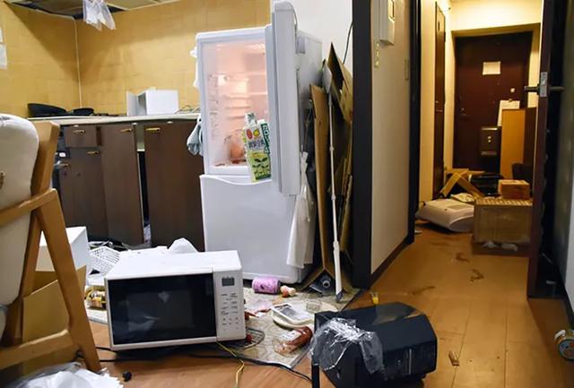 日本两分钟发生6级、7.4级地震！已引发海啸警报，核电站火警触发
