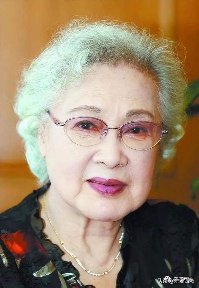 照顾患病儿子二十年，经历4次大手术，她的传奇终止在了今天