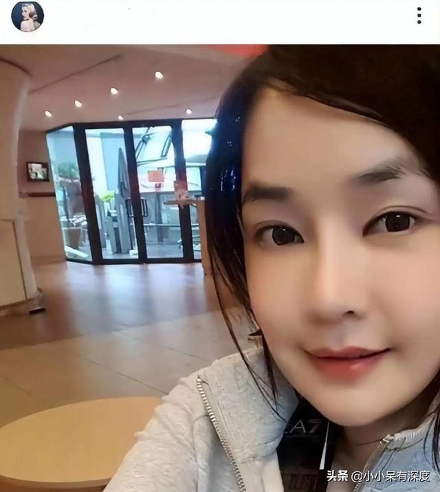 韩国第一夫人金建希亮相，已经49岁的她，保养得宜，依旧美丽动人