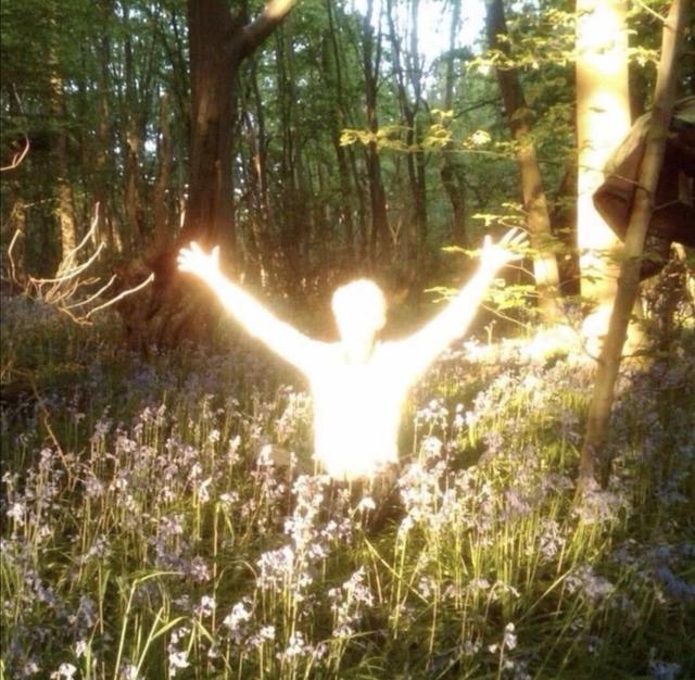 [苹果快乐星球语音群发]，微信怎么上传动态图到朋友圈