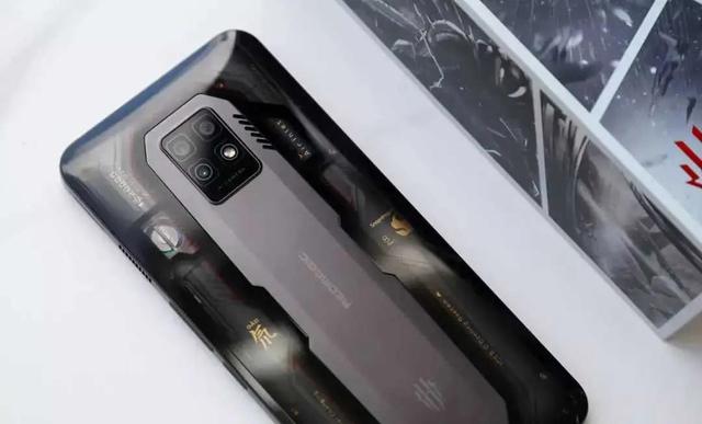 售价7499元还供不应求？最高24GB+1TB组合，还有135W快充加持