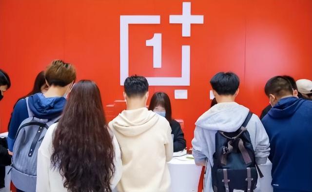 一加手机第一天用就发热烫手？官方回应：玩游戏发热是正常现象