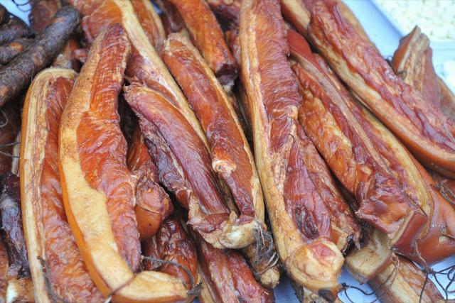 年龄大了要适当的忌口，3种食物，能不吃就不要吃了