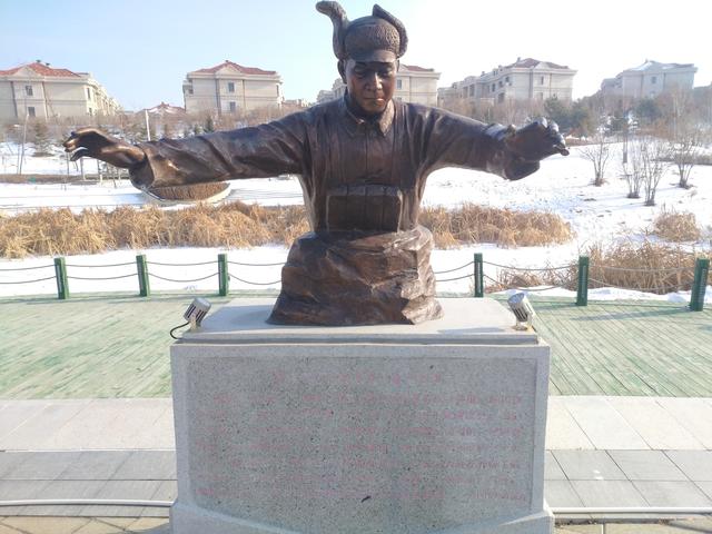 不忘初心自駕大白長安CS75遊國防教育主題公園