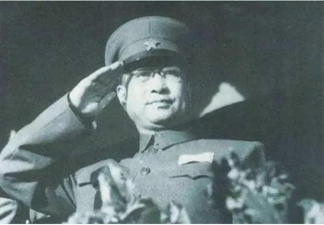 陈赓求情特赦死刑犯，保释后被反映不争气，夜袭检查下达一项命令