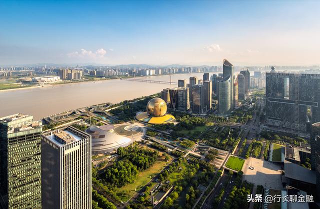 浙江人均存款超10万，为什么却不敢消费？