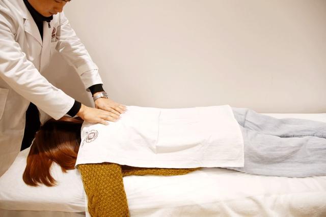 巧用按摩法，穴位按摩“告别”老慢支