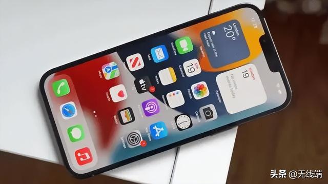 iOS15.4正式版续航翻车 苹果回应：电池续航变化为正常现象丨欧界