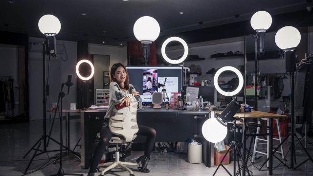 赚钱核心三大要素：轻资产、差异化、降维打击