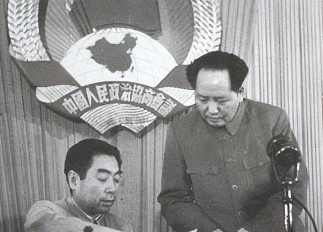 周恩来临终留下三个遗愿，邓小平：全部不答应，毛泽东：答应一个